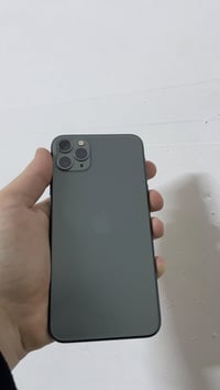 آيفون ١١ برو ماكس • ٢٥٦ • بطارية ٨٣