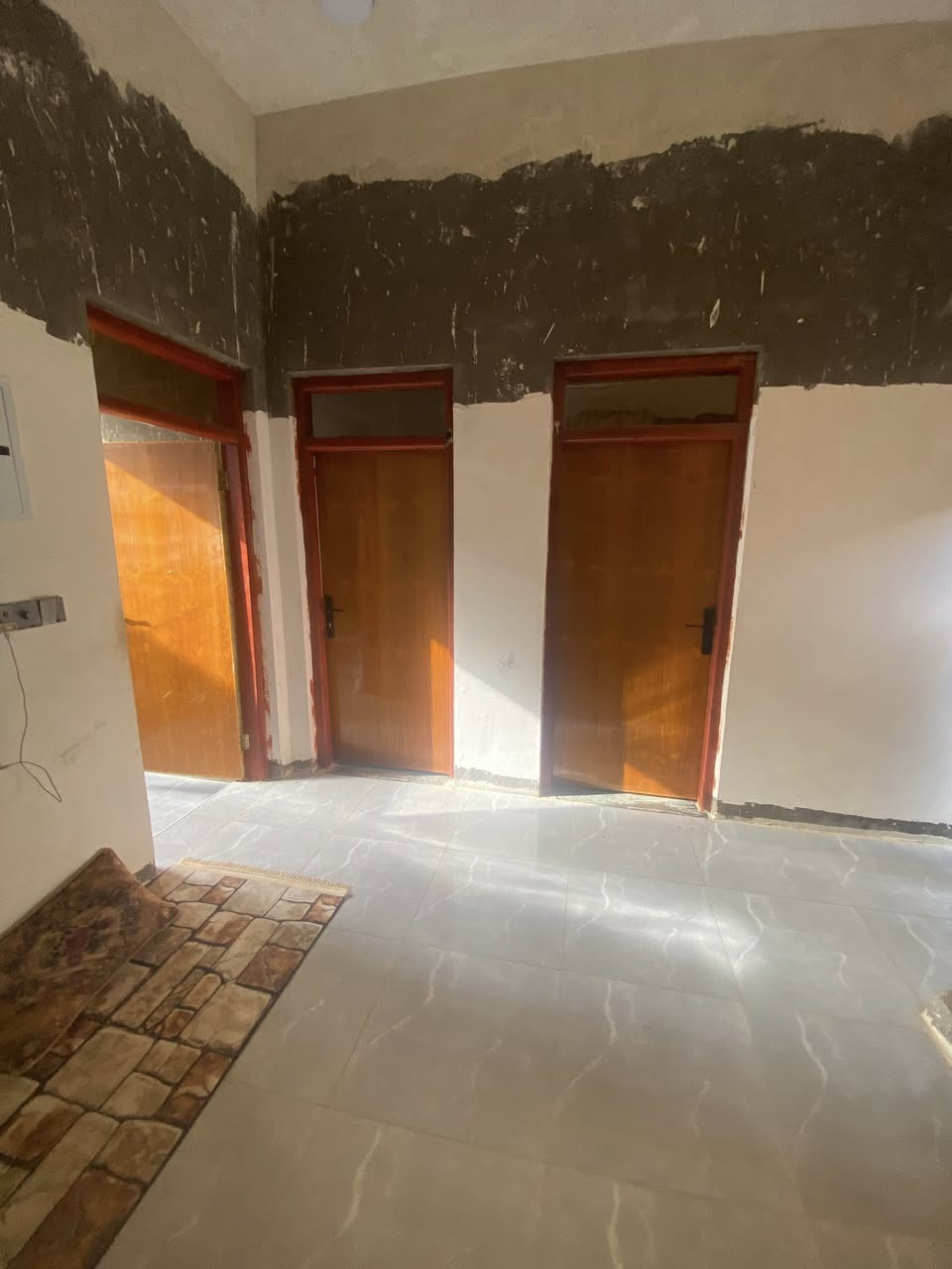 دار زراعي خنيطله حي المهندسين مساحه 100متر مربع 10x10 بناء طابق ونصف طابوق كونكريت خدمات كامله ماء مجاري كهرباء  اناره  بناء حديث 2025 يتكون البناء من غرف عدد2 وصاله ومطبخ ومنور وصحيات داخليه  عوزه بس الصاله مخمر او معجون سعر جداً مناسب مستعجل 52 وبي مجال جداً بسيط للأستفسار مراجعه مكتب عقارات البركه 

نستقبل جميع العروض قطعه ارض طابو وزراعي ودور سكنيه وشراينه جاهز  للأستفسار ***********
