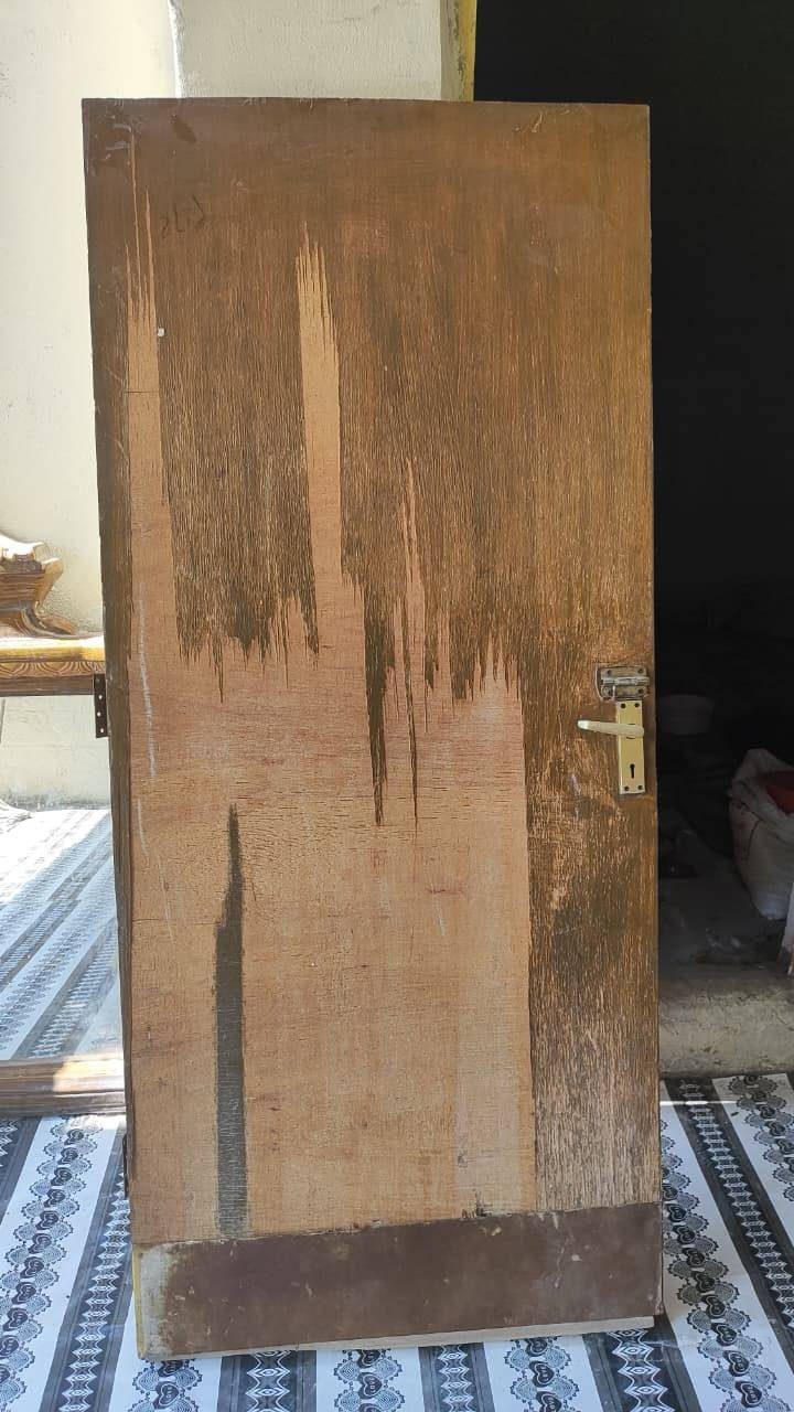 للبيع بيبان ٢ السعر ٢٥
العنوان ٥ميل شارع الصناعيه رقم الهاتف ***********
