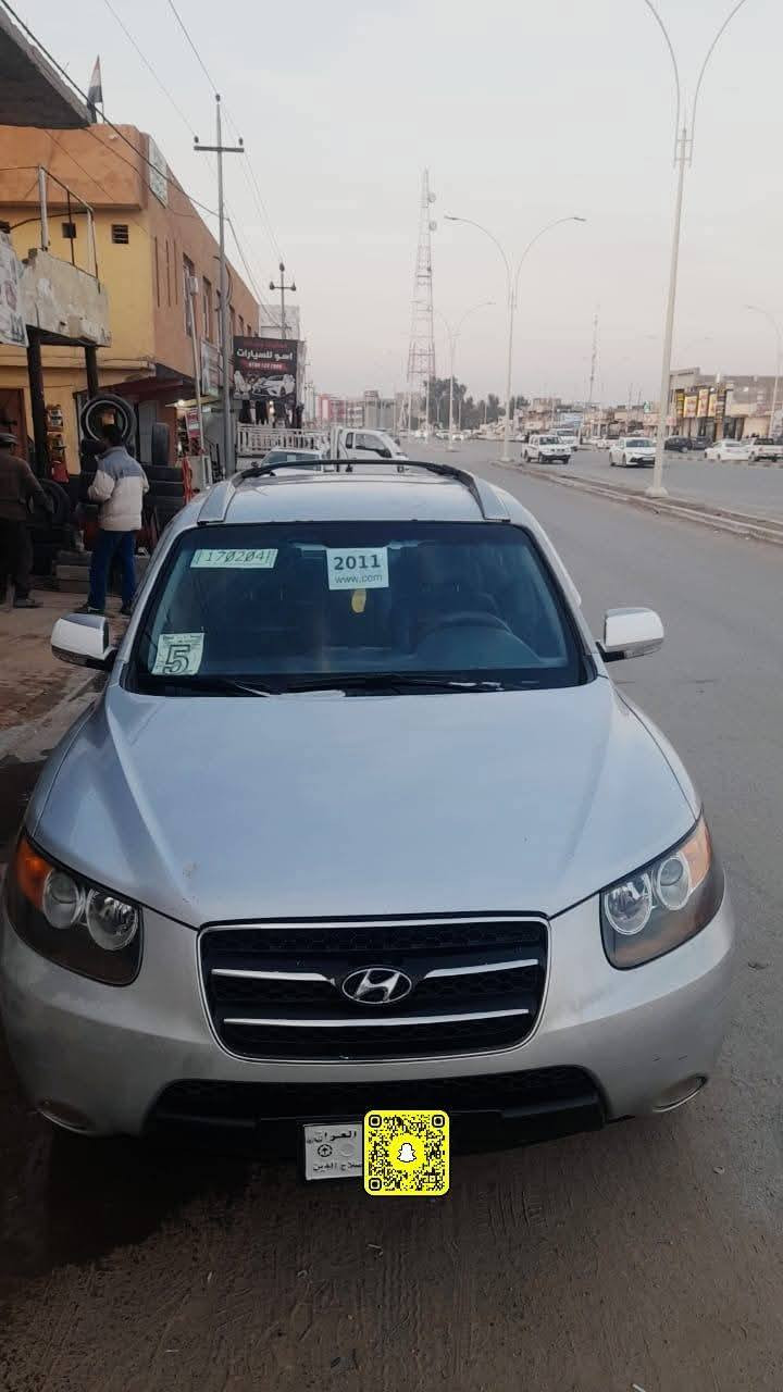 السلام عليكم
للبيع سنتافي ادوات حاويه بدون كص 
وارد امريكي 
كير محرك شرط 
محرك 3500  (6سلندر)
تايرات جديد 
كهربائيات كلها شغاله 
7 راكب 
كشنات جلد 
شاشه 
تحكم ستيرن 
كامره خلفيه 
اشاير بالمري 
السعر 65 وبيها مجال 
ويرهم مراوس حسب القناعه 
مكاني بيجي 
***********
