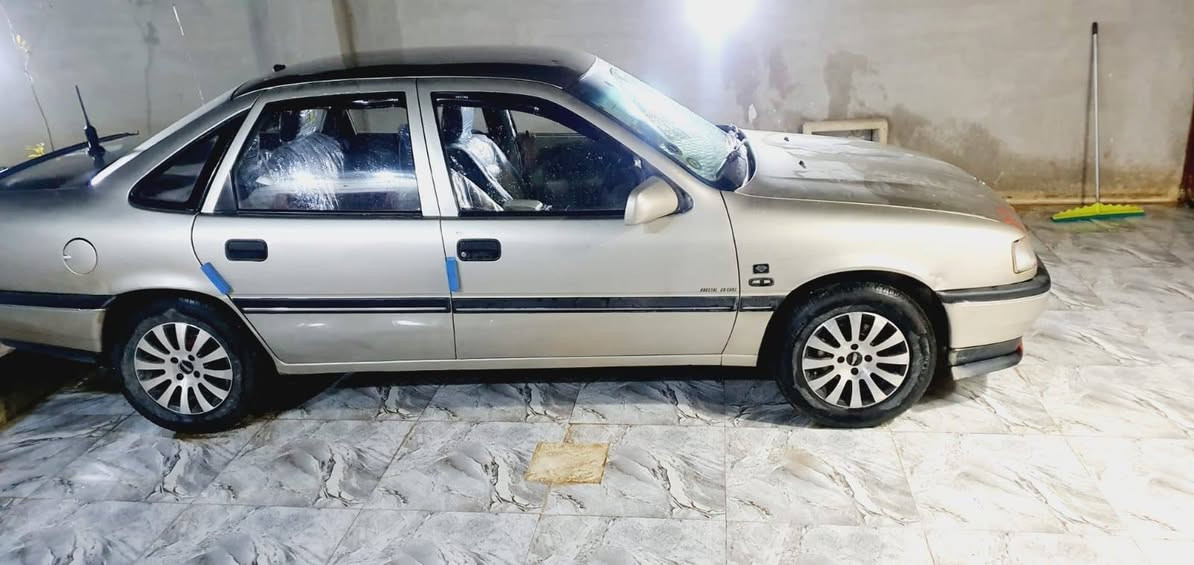 سيارة فكترة كير توماتيك موديل 1989
رقم نينوى بي كابون بانزين 
سنوية لحد 30/8/2029
بدون صبغ فقط دوائر الخلفي بي باب مبدل باب ابلدي باب السائق 
وضع شركه شرط التحويل 
رقم الاماني 
رقم الهاتف 
***********
سعر 52 بي مجال
فقط اتصال او واتساب 
مامتواجد على الفيس
