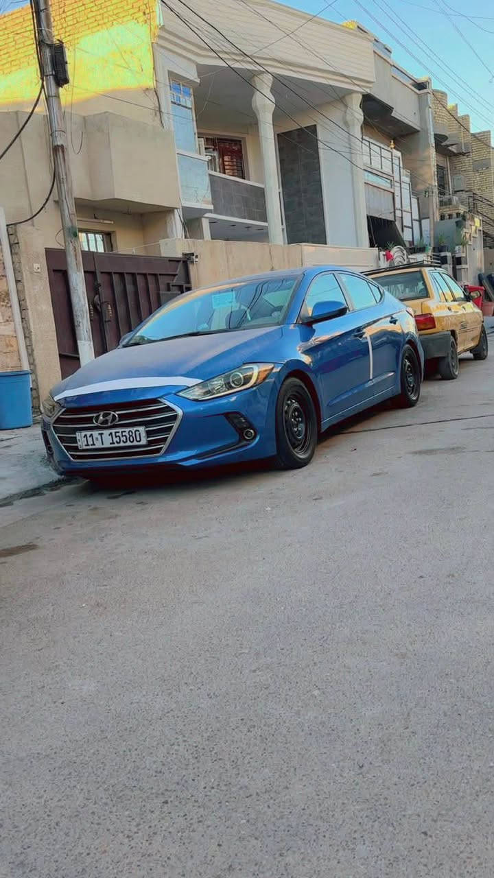سلام عليكم النترا 17  امريكي مراوس  فقط   بصفره شعندك سياره صفره نزاله بل تعليق وانطي فرق  موجود محرك جديد منظومه غاز منظومه تبريد جديده دوشمه عام سياره بيه 4 والخامسه كلير بدون دواخل سياره حلوه وصدره جديد *********** اني مكلف بل نشر
