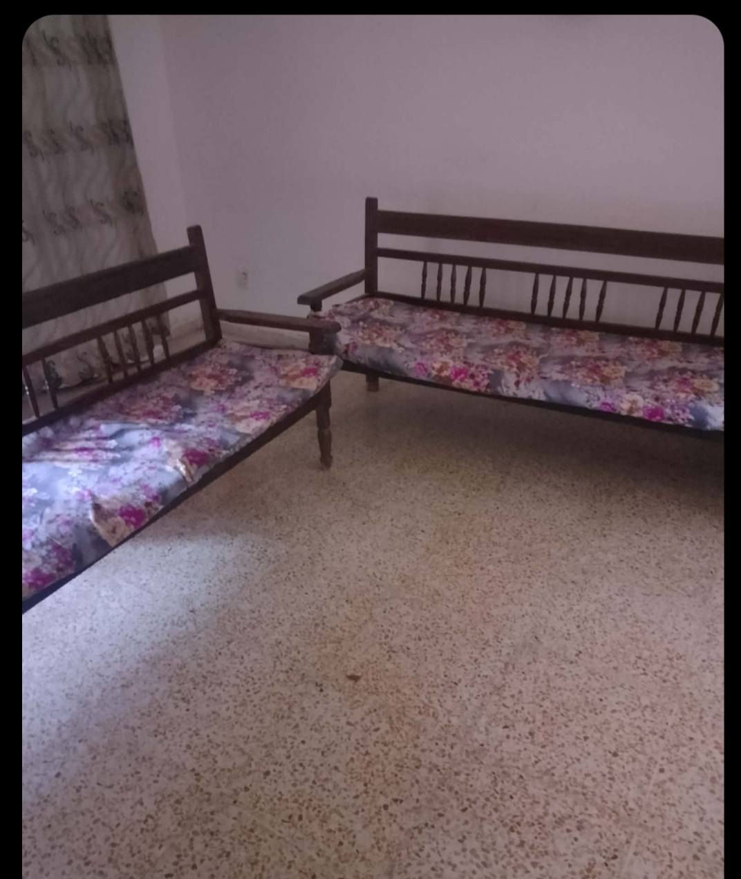 مكلفه بلنشر كاونتر نضيف  مابي اي ضرر
القياس مترتين     السعر النهائي ١٥٠
 كرويته   عدد ٢    السعر ٥٠ الف


**إذا كنت صاحب هذا الإعلان وتريد حذفه لأي سبب، رجاءا أرسل رسالة إلى الدعم الفني**