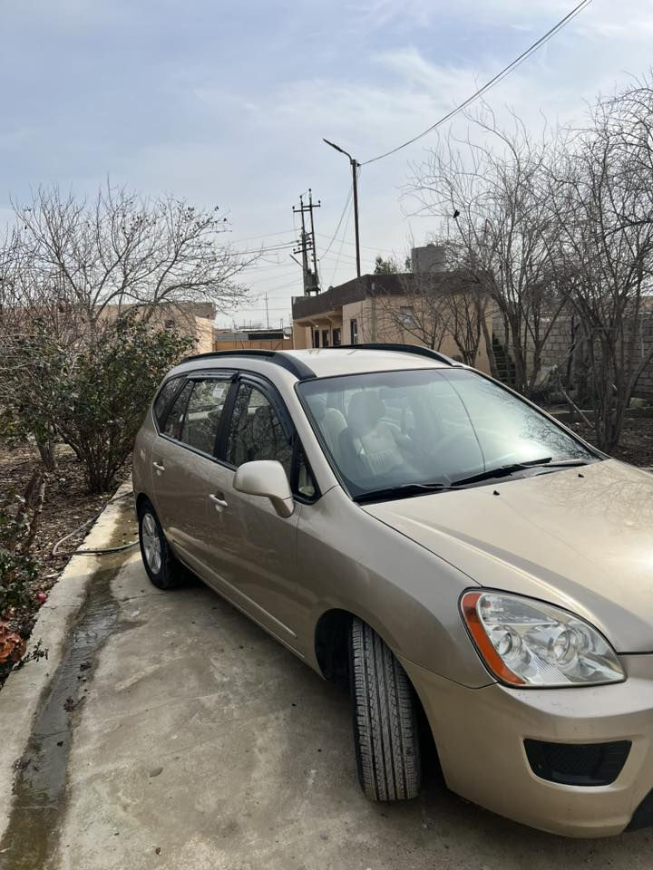 كيا روندو
موديل 2008 
صبغ شبر بالبونيد و شويه بالجاملغ 
سياره 6 سلندر
سياره رقم نينوى باسمي الشخصي
سعر السياره 105
رقم الهاتف ***********
