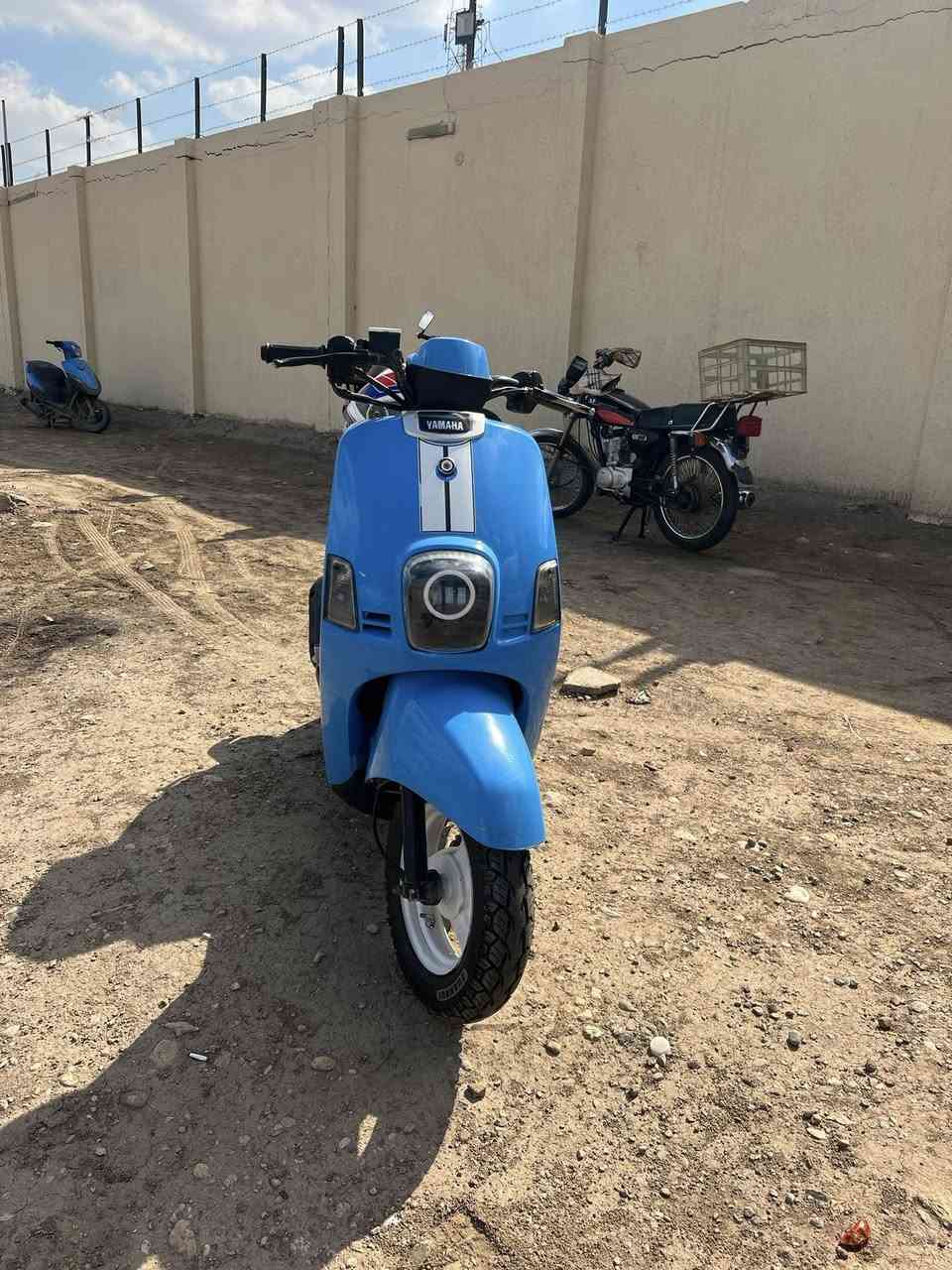 دراجه بوليسي نوزل دراجه خير من الله مكفوله من مكينه ومن كلشي والدراجه احله من الصوره نكره سلف ولا تخر كهربائياته كله شغاله 
السعر 800 وبيه ومجال حك الجيه مستعجل على بيعته الله شاهد 
رقم /*********** فقط اتصال
