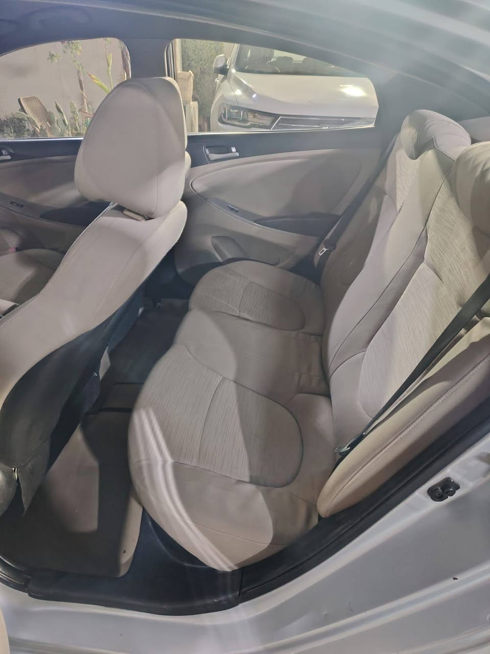 السلام عليكم 
اكسنت 2016 كوريه
محرك GDI 1600
اربعه دسك
اشاير بالمري
تحكم استيرين
العنوان المنصور او العامريه
السعر 88
***********
