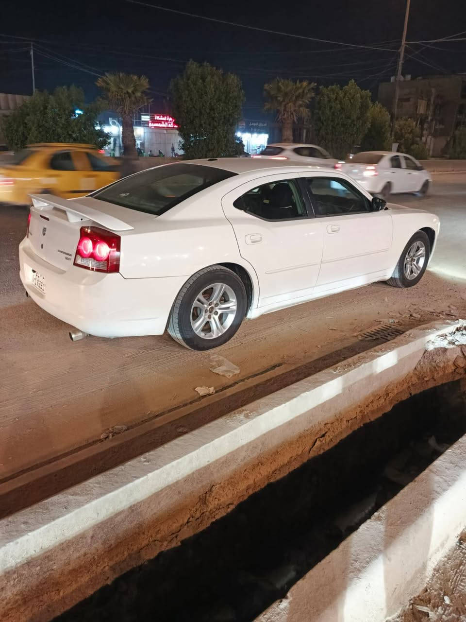 سلام عليكم اخوان جارجر  موديل 2010 
سياره نضيفه وحلوه والداخل نضيف 
باسمي  رقم سليمانيه مداور ثاني يوم  
العنوان الحله شارع ستين60 
ولستفسار ع رقم....***********
