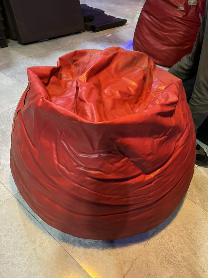 كرات كيمنك للبيع كل وحده ضررها موجود بل صوره السعر تواصل عل واتساب ***********
