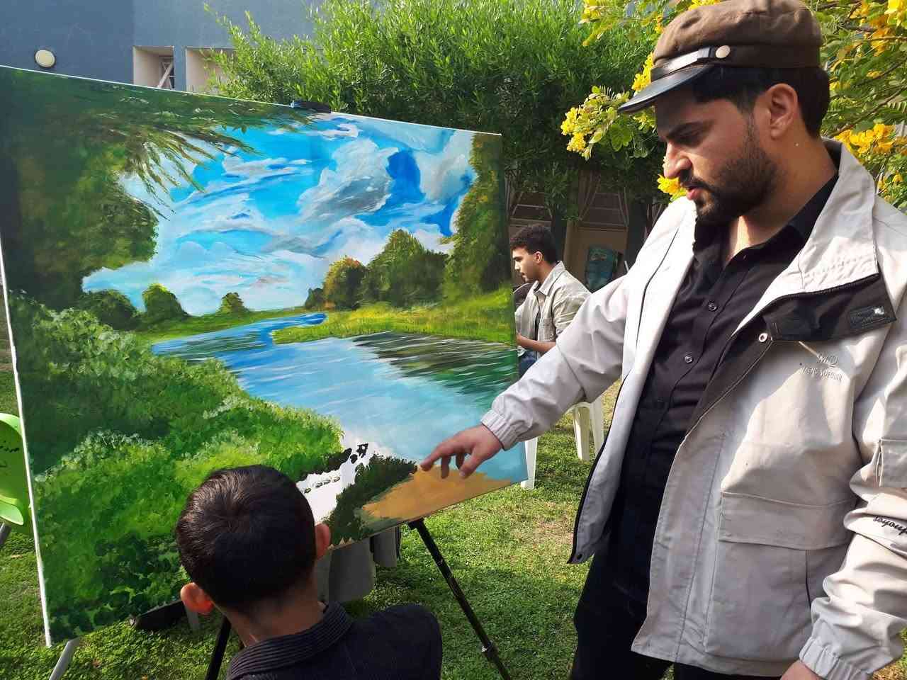 عمرك حسّيت إن الألوان تفهمك؟
الأكريليك مو بس رسم… إحساس ينحط على كانفاس.

بدورة الأكريليك والرصاص راح تتعلّم خطوة خطوة:
شلون تمسك الفرشة
شلون توزّع اللون بدون توتر
وتطلع لوحة تخليك تكول: «إي والله… أني سويتها» 🥹🎨

المهم تكون عندك رغبة تجرّب وتطلع اللي بداخلك.
📍 صلاح الدين بلد  – ملتقى الخان (منتدى الشهيد ثائر) قرب الطوراى
💵 الاشتراك اسبوعي بسعر رمزي

📩 دزّ لنا رسالة وكول: أريد أرسم
وإحنا نبدأ وياك خطوة خطوة 🤍 واتساب ***********
