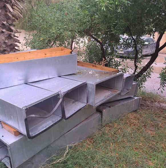 السلام عليكم 
دكتات تبريد مركزي ٣٠ متر للبيع 
جدد ما مستعملات ولا مشدودات علفحص 
السعر مليون دينار وقابل للتفاوض 
العنوان ديالى تقاطع القدس 
للإستفسار ***********
