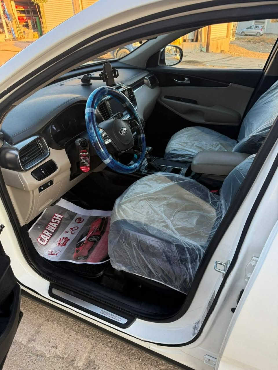 سورنتو موديل ٢٠٢٠ محرك ٦ سلندر مفتوح بس كازكيت   وراد خليجي تبريد ٣ قطع  موصفات مري شفط بصمه برده خلفيه دشبول زينون شاشه بلادي  سياره جافيه صفحه سكن بس بجم كبس صفحه سايق مكفول سعرها ١٩٠  مكان سياره كركوك
***********
