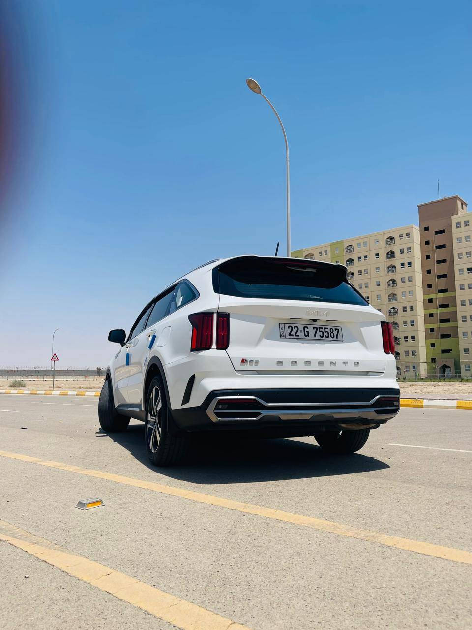 سورنتو خليجي موديل 22 نص فول 3وضعيات قياده كشنات مخمل سبعه راكب 3قطع تبريد رقم شمالي محركV4 2500 بيهه جوه الرقم الخلفي قطعت صبغ السعر خاص *********** والمواصفات الباقيه معروفه
