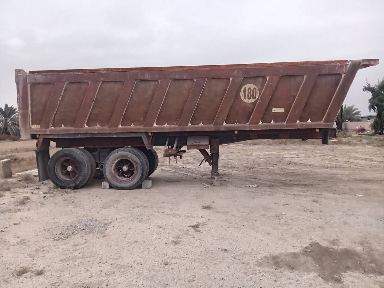 سلام عليكم عربانه البيع باب طين ألماني جاهزه لعمل بيه فطر يم الركبه بسيط سعر ١٠٥ وبيه مجال *********** مكان ابوغريب خط سريع
