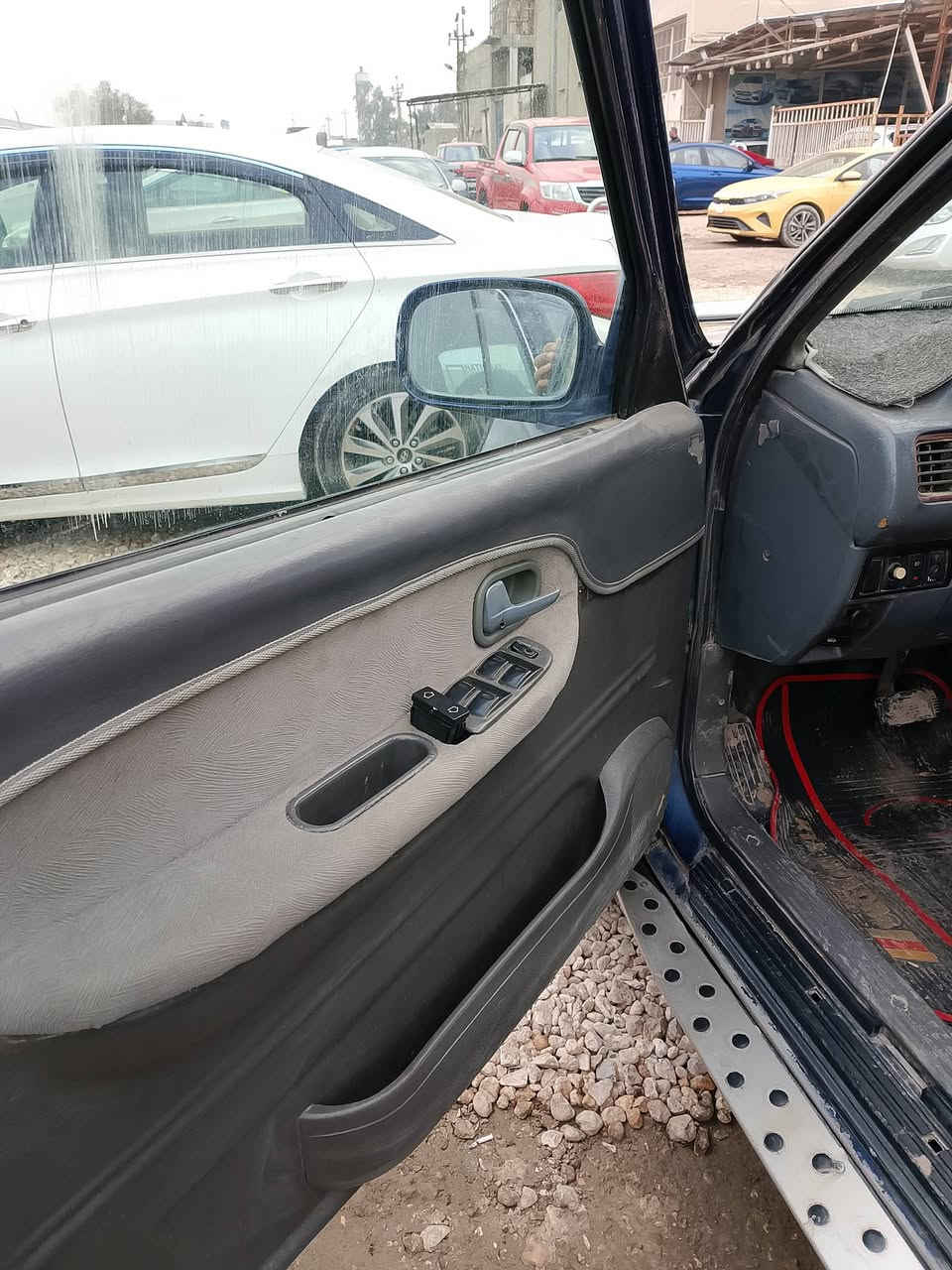 السلام عليكم
كيا سبورتج موديل ١٩٩٨ محرك مسكر بلادي ٢٠٠٠ كير اوتو 
مكفوله من الضربه والتبديل فقط صبغ جماليه محرك وكير وصدر جديد تخم تاير جديد سياره جاهزه من كول النواحي مال جناي مكاني بابل 
السعر ٥٠ وبيها مجال قليل 
***********
