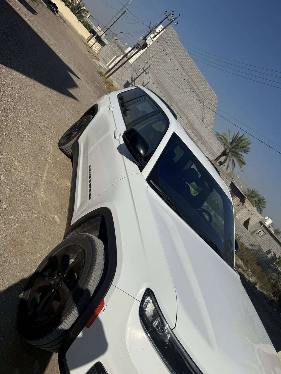 السلا عليكم اخواني جيب موديل 23 مكينة 6 سلندر ماشية 37 سبعه راكب السياره فول مواصفات وضرر موضح بالصوره للسعر الاتصال بلرقم ***********
