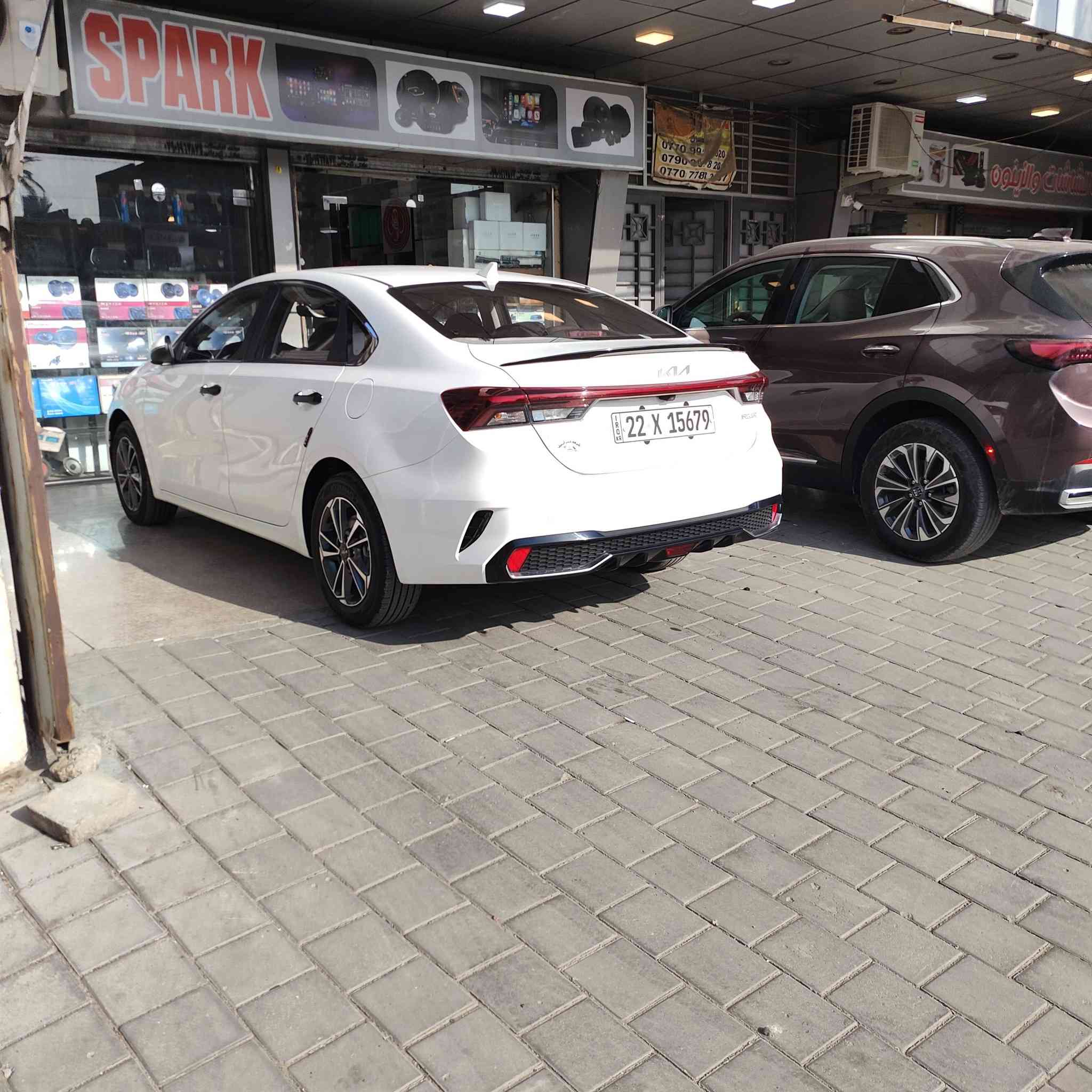 كيا K3 2024
مكفولة ماشية ١٢ الف 
فول مواصفات فتحة 
شاشة وكاميرا 
كاربلي وخرائط ويز 
حساسات امامي وخلفي 
بصمة ودخول ذكي وترحيب 
لايت و بكلايت فول ليد 
سايد بريك كهرباء 
وباقي المواصفات المعروفه 
السعر ١٤٨
بغداد شارع فلسطين 
***********
***********
