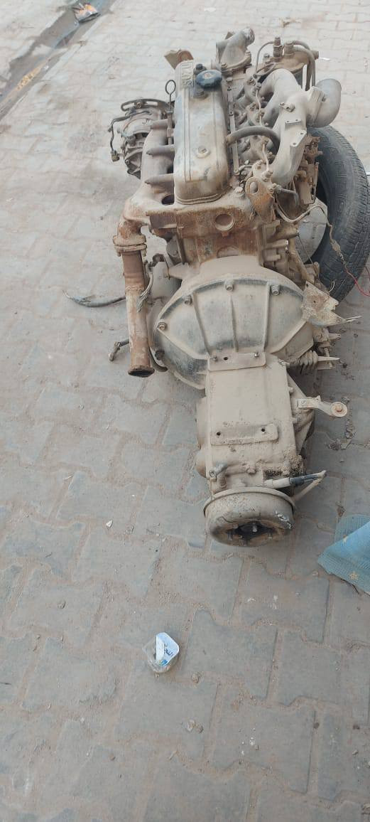 السلام عليكم
مكينه ازوزه 4سلندر 
وگير 5نمر بلادي
 طبكه بلاديه 
مكاني كوفه 
السعر $$مليون و200
***********
