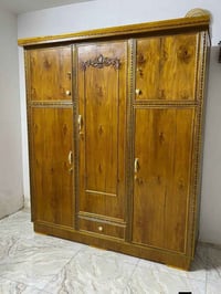 كنتور ثلاث ابواب السعر 250 الف الحجز على الخاص أو رقم الهاتف 077151859...