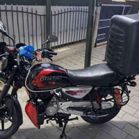 بوكسر جبلي 2023  مرقم ولوحات باسمي  الدراجة استعمال شخصي مشتغلة 3 اشهر...