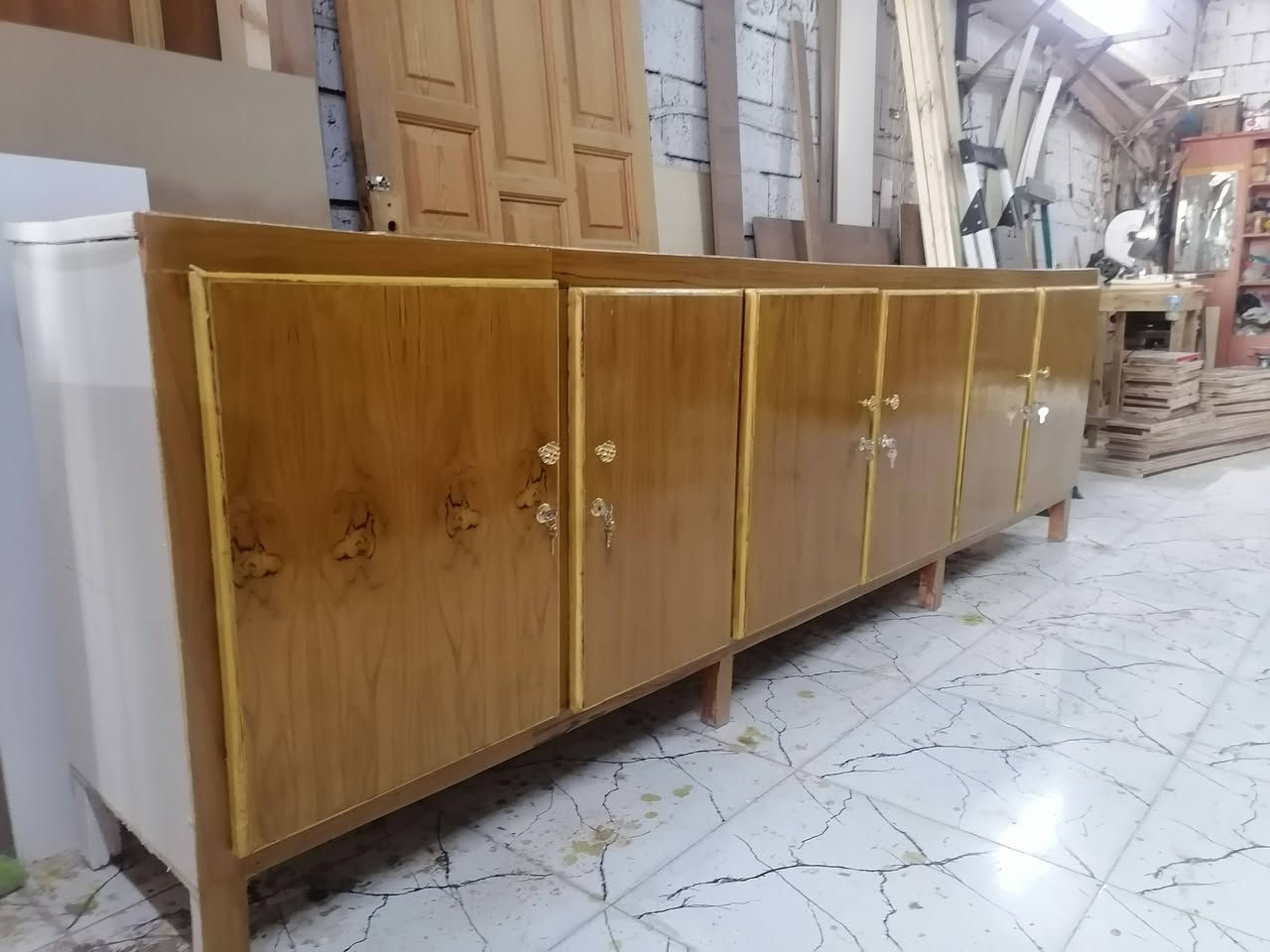عملنا لهذة اليوم تم إعادة اعمار بوفية قديمة واعادتها من جديد
عندنا لا شي مستحيل

معمل سعد النجار – خبرة وتفصيل بلا كلام.
📞 للتواصل: ***********
📍 العنوان: كركوك، نهاية شركة الطارق

#معمل_سعد_النجار #غرف_نوم #تفصال_خصوصي #صبغ_نجارة #ورشة_نجارة #شغلنا_يحچي
