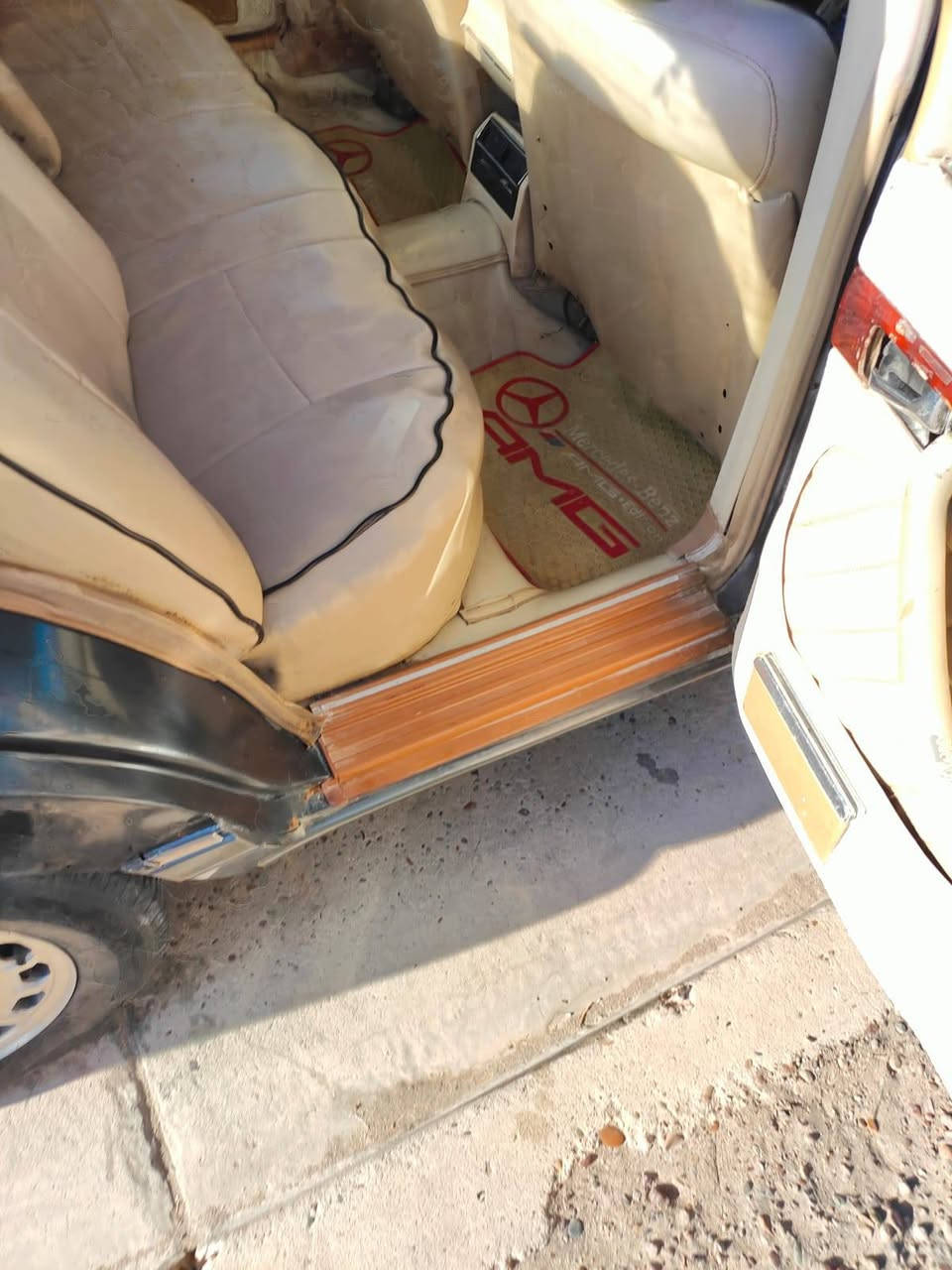 مكينه VVT 3000
رقم بغداد بأسمي 

تبريد شغال 

مكاني بغداد حي الجامعه ب٤٥ وبيها مجال

***********
