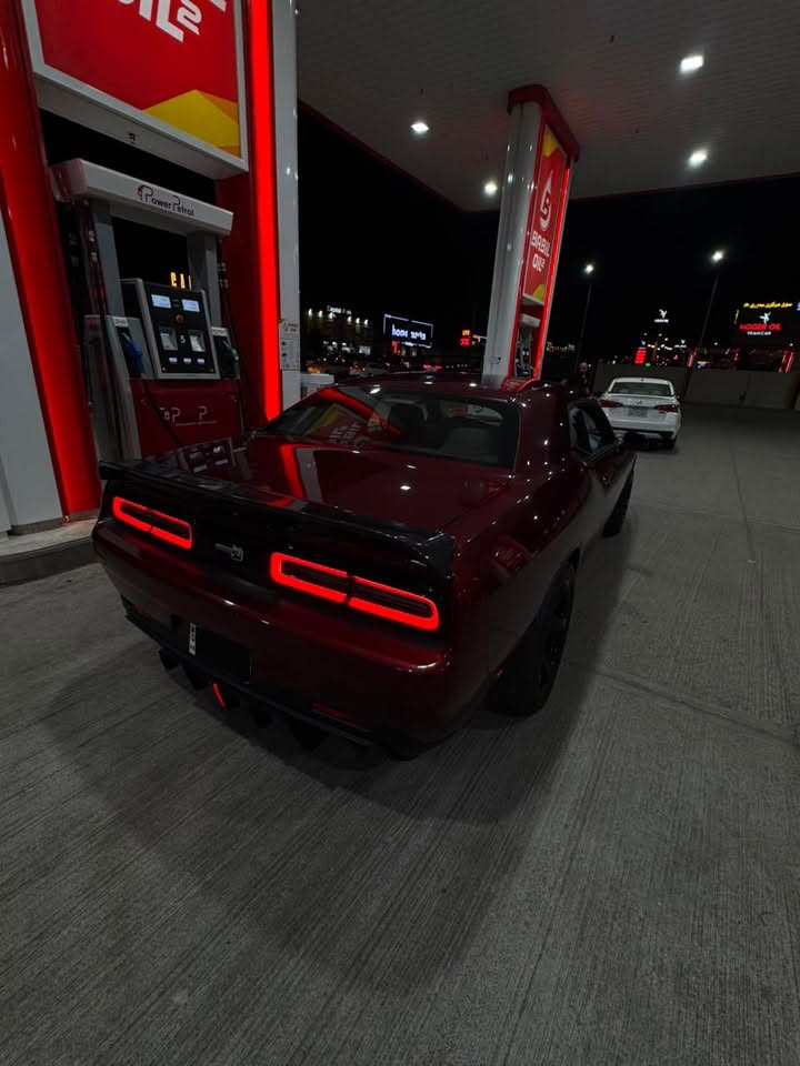 🔥 تشالنجر RT 5.7 HEMI موديل 2017🔥
⚜️(بيع او مراوس)⚜️

إذا تدور على RT مرتبة وهيبة وصوت HEMI المعروف وعليه اشويه تعديلات بحيث يهز الكاع🔥🌚، هاي فرصتك.

✅ وارد أمريكي
✅ محرك 5.7 HEMI V8
✅ شاشة كبيرة
✅ نقطة عمياء (Blind Spot)
✅ كاميرا خلفية
✅ كشنات قماش
✅ اللون عنابي مميز مع جنوط سود

ملاحظات السيارة:

* جاملغ أمامي جهة الصدر .
* الجاملغ الخلفي بيه صبغ.
* بارد صغير بالجاملغ الأمامي جهة السايق.

💯 الفحص خير دليل.
🚗 الصور تحچي عن السيارة أكثر من الكلام، وتعال شوفها على الطبيعة واحكم بنفسك.
👌 السيارة جاهزة للاستخدام، واللي يعرف بالـ HEMI يعرف قيمتها.
🤝 البيع أو المراوس وارد بالشي المناسب.
📞 أي استفسار أو معاينة حياك الله، والرد على الجميع.
💵 المنشور للجادين فقط، والرزق على الله، وإن شاء الله ما راح نختلف إذا الله كاتب نصيب.

📍الموقع: بغداد_الغزالية
💰السعر: 150 وبيها مجال
📞رقم الهاتف: ***********

الله يبارك لصاحب النصيب
