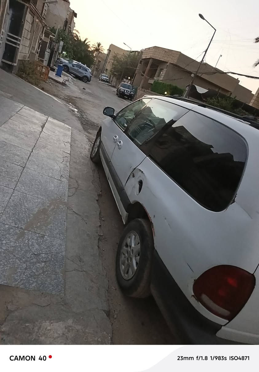 بيع مستعجل دوج مديل ٢٠٠٠ رقم بغداد انكليزي بسمي هزه جديه تخم تاير  كامله  سعر ٤٢ او بيهه مجال ***********  مكان سياره بغداد
