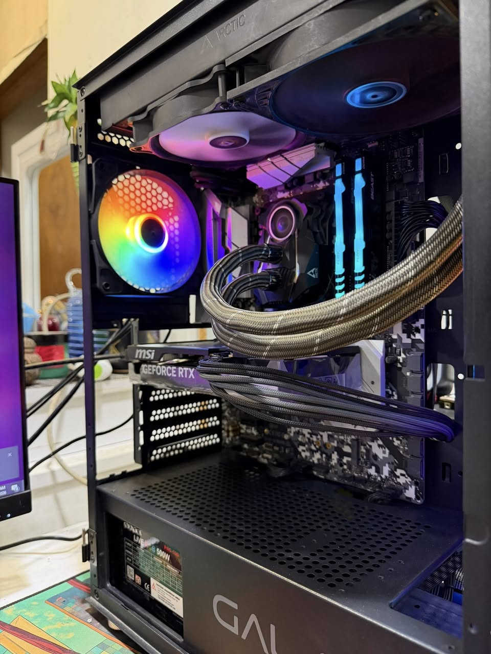 السلام عليكم الشباب الطيبة pc للبيع السعر 1200 وبيها حك الجية موقعها بغداد السيدية
Rtx 5060 msi oc new
B 450 STEEL LEGEND
R7 3700X
Ram 8x2 16 3200 fury rgb 
Cooler ARCTIC 2 fan 
Psu sate 500w rgb 
M.2 512
Hdd1 t
Case galax 4fan


**إذا كنت صاحب هذا الإعلان وتريد حذفه لأي سبب، رجاءا أرسل رسالة إلى الدعم الفني**