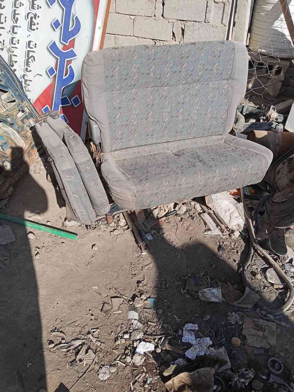 للبيع كلهن شلع ما بيه مفرد غراض مستعمله وحاويه
وياله تخمين 
بيبان حاويه بسته ومستعمله 
صطاب اكسنات بريجو حاويه 
مكاين بسته عاطله عدد 3 
كيوره 2عاطلات 
كاردنات بسته وبريجو 
بريشات بواري دهن جنط بريجو وبسته 
جام بسته دعاميات اسيا 
فريم ممات بسته وبريجو 
شواصي بسته امامي 
طوس بريك خلفي 
سوبايه بسته 
كشن بريجو كلاب 
الغراض للبيع شلع 
العنوان بابل كفل 
مكلف بل نشر ***********
