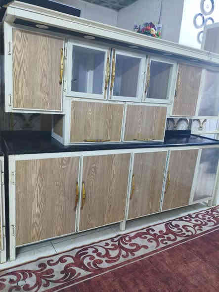 كاونتر تزكام كلش نظيف والسطح مرمر
قياس الكاونتر مترين ونص وسنك متر ونص
٥قطع
مكاني بغداد منطقة الرشاد الشراي يتواصل خاص ***********
