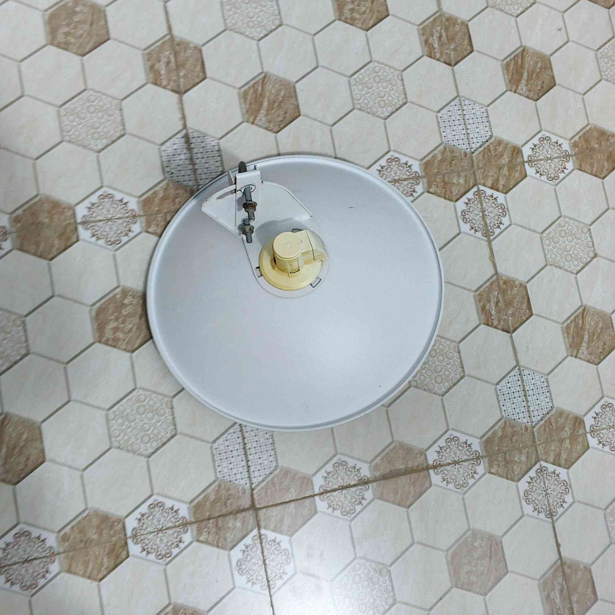 صحن نت للبيع
استعمال قليلللل وبعده جديد ونضيف 
للتواصل:***********  (واتساب)
