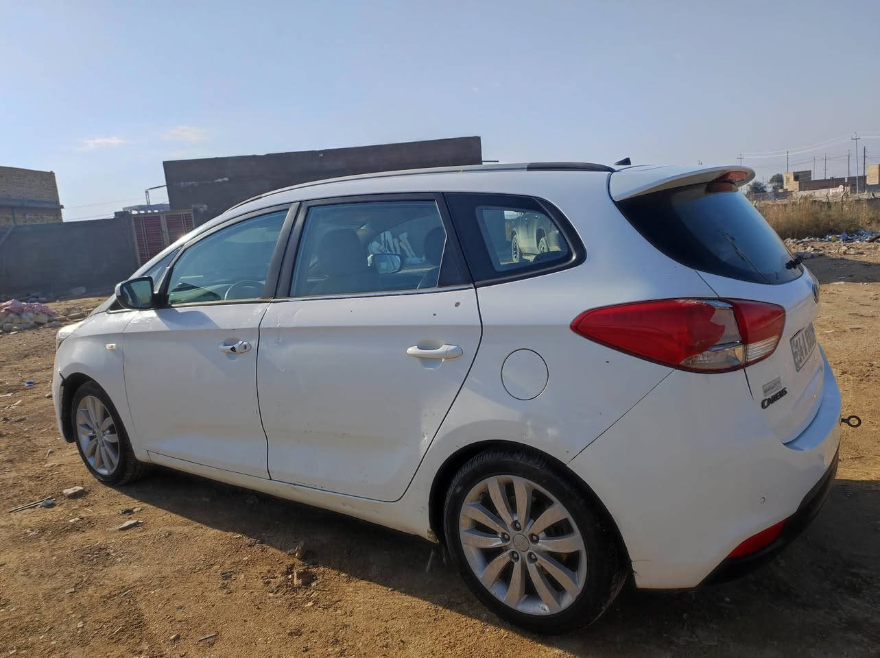 كارنز خليجي موديل 14
سبعه راكب محرك 2000 دوش 

تخم تاير جديد

صاعده هزه ابشهر الخامس  بيهه بنيد وجاملغ جهت السايق امبدلات اباصلي بدون صبغ اثر طخه خفيفه 

سياره باسمي مكانهه ديوانيه 

رايدهه 125 بيع فقط اعتذر من المراوس

***********

*********** غير متواجد ع النت
