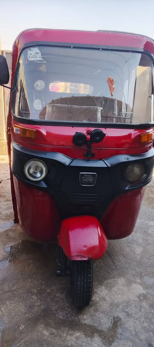 السلام عليكم تكتك للبيع مديل2016 مكينه 2020 مضروبه لغد امامي او مسحوبه تكتك نضي كلش او بريكات او عمبار جدد تخم كامل السعر 3500 
الرقم.  ***********
