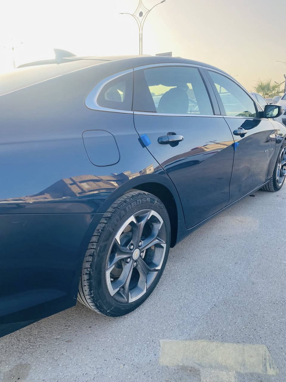 شيفروليت ماليبو مديل 2022
لون حبري مميز 

بريمير LT2 

محرك 1500 تيربو كفاله كير ومحرك 

فول مواصفات :-

- بنوراما كبيره 

-فول تحكم ستيرن 

-تدفئة كشنات 

-كشنات كهربائيه

- تبريد قطعتين 

-مناخ منفصل 

- شاشه كبيره 

-اوتو كار بلي و اندرويد 

-ويل كب كروم مميز 

-هند بريك بصمه

-تخم تاير جديد شاده قبل شهر 

-كروز مثبت سرعه حاكيه بلوتوث 

- بك لايت طياره 

وبيها هواي مواصفات

السياره مسويلها ادامه كامله ودهن امزويل اصلي وبانزين محسن ماشيه 60 جديده السياره اني المستوردها رقمها معوقين ذي قار وكاله عامه 

سياره بدون اي تبديل فقط رشات صبغ 

البدنه والبنيد والراديترات كلها بلاد شواصي لغود كفاله 

السعر 125 $

مكاني ناصريه 

***********

متواجد واتساب ماسنجر اتصال 

وبالخدمه
