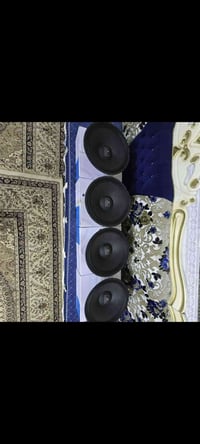 لبب للبيع السعر ٤٠الف الوحده  ٨قطع جديد بل كارتون مستعجل عله بيعتهن 07...