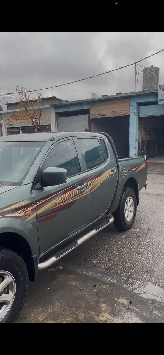 قەزافی ٢٠٠٨گاز 
سەقفو حیزام 
باجی ئەسلی 
مەکینە بیلاد ئنجکتەر 
گئرو مەکینەو دەبل گئر  دوکەلی رەشو شین بەشەرت 
سحر ٨٥و مەجال 
شوئن سۆران 
***********
*********** سوران, أربيل
