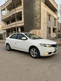 كيا سيراتو 2010  كير محرك كلة مكفوال بيهة بس باردة خفيف بين بابين صبغ ...