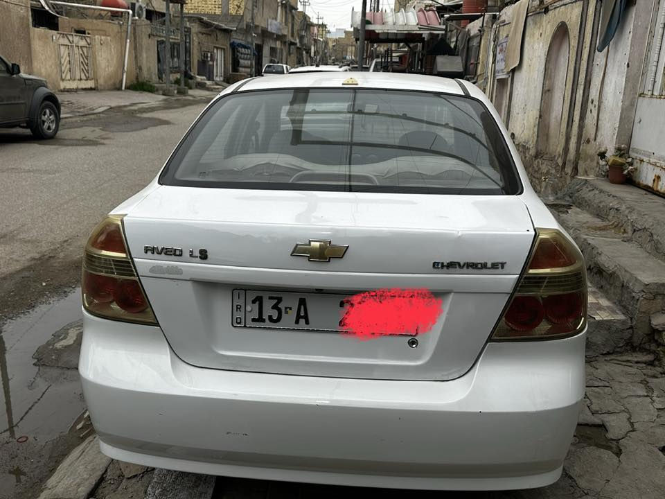 السلام عليكم افيو مديل ١١ بيها قطعتين بدلتهن ب ايدي الجاملغ ولباب وصبغ دوسه الجهه اليمنه سياره جاهزه من كلشي كير محرك تبريد تدفئه حداديه  سنويه ل ٢٧ رقم دولي سياره (جناي) السعر ٦٦ وبيها مجال بسيط 
***********
