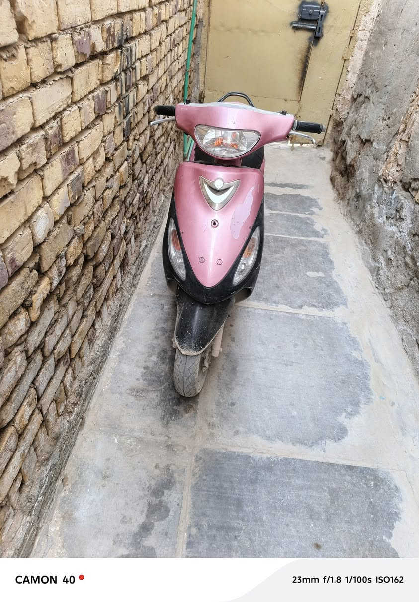 السلام عليكم
ماكس منغولي ما مفتوحة شاصي مكفول كهرباىيات شغالة مكفولة من السرقة يرادلها شوية ترتيبات الدراجة مهمولة مبدل بيها جوزة وحاظن الجوزة مال ماكس عدلة 
السعر ٤٥٠ 
***********
