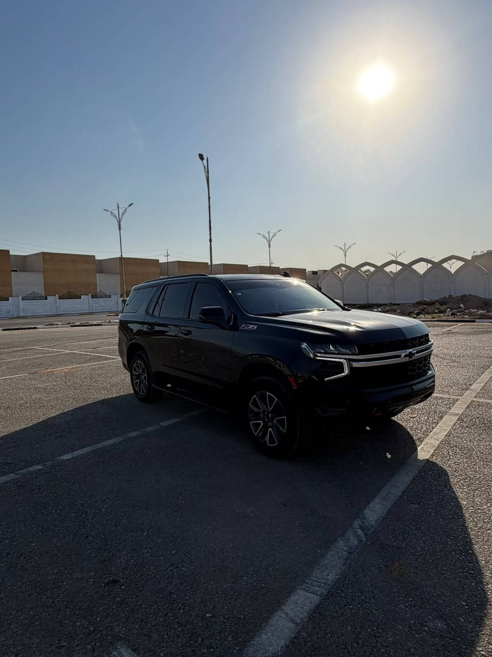 تاهو Z71 2023 فول مواصفات ٣شاشات بنوراما السياره غنيه عن التعريف فقط بيه شبر bdr فقط الباقي كفاله عامه السيارة مغلفه ppdضمان ١٠ سنوات السياره كير مكينه حداديه شرط ***********
