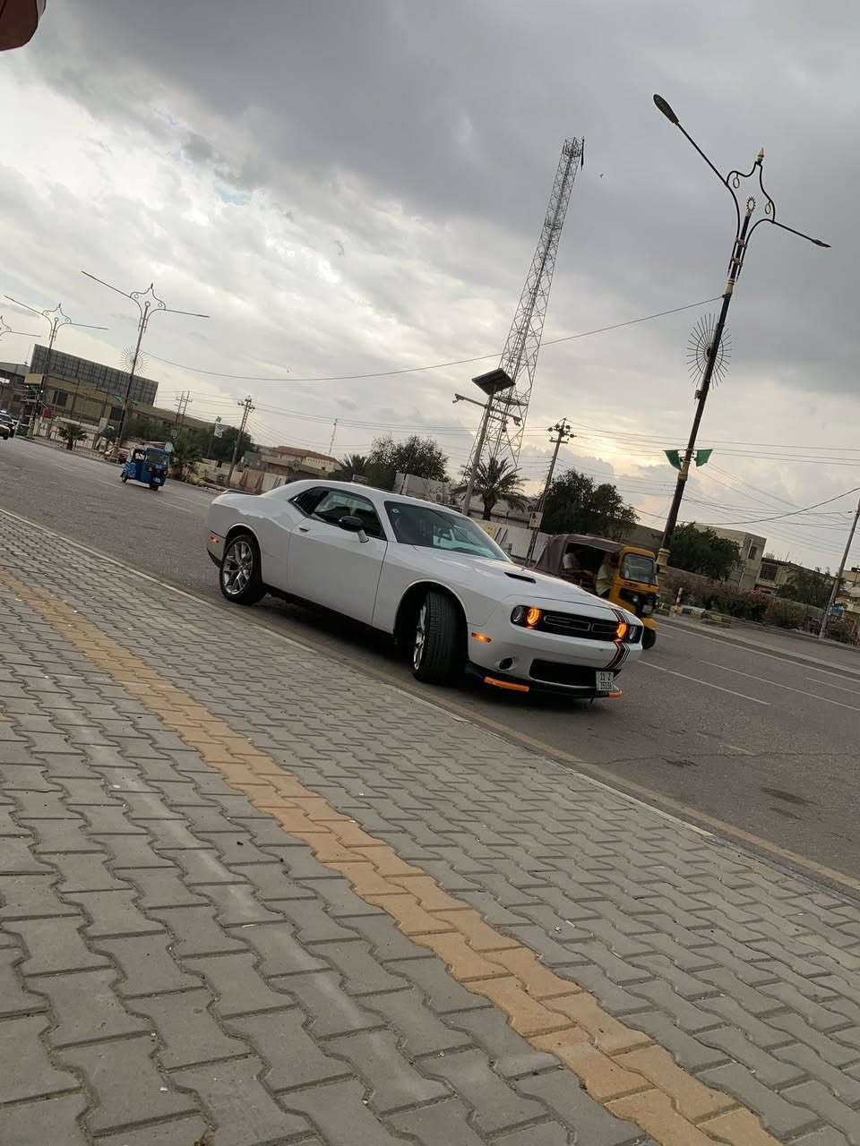 سلام عليكم للبيع دوج جالنجر 2023 النداء الاخير
(فوول موصفات)  
ماشية ٢٠ الف حقيقي (حادثها ٣ قطع تعديل بالدواخل) وبيها ملاحظة بسيطة (طخات) اخوان السيارة بحالة الوكالة وبالعافية للي تصير من نصيبة 
السعر 135$ 

***********
