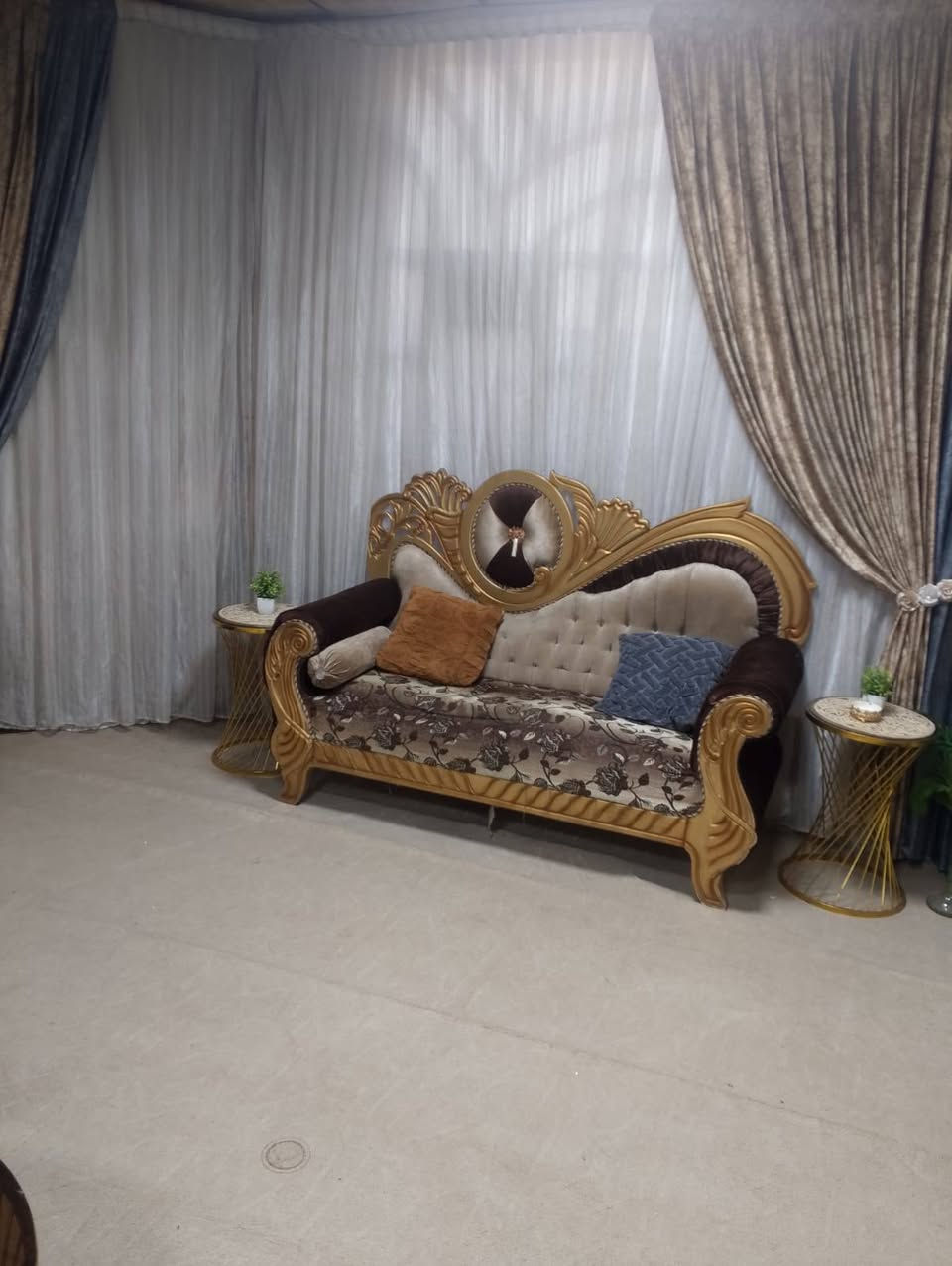 للبيع سعره 250وبي مجال مكانه الحسينيه


**إذا كنت صاحب هذا الإعلان وتريد حذفه لأي سبب، رجاءا أرسل رسالة إلى الدعم الفني**