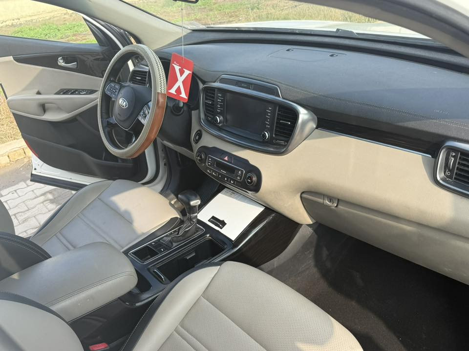 سورنتو 20 قادسيه بيها حالوب ناعم ماشية 165 نص فول للتواصل ***********
