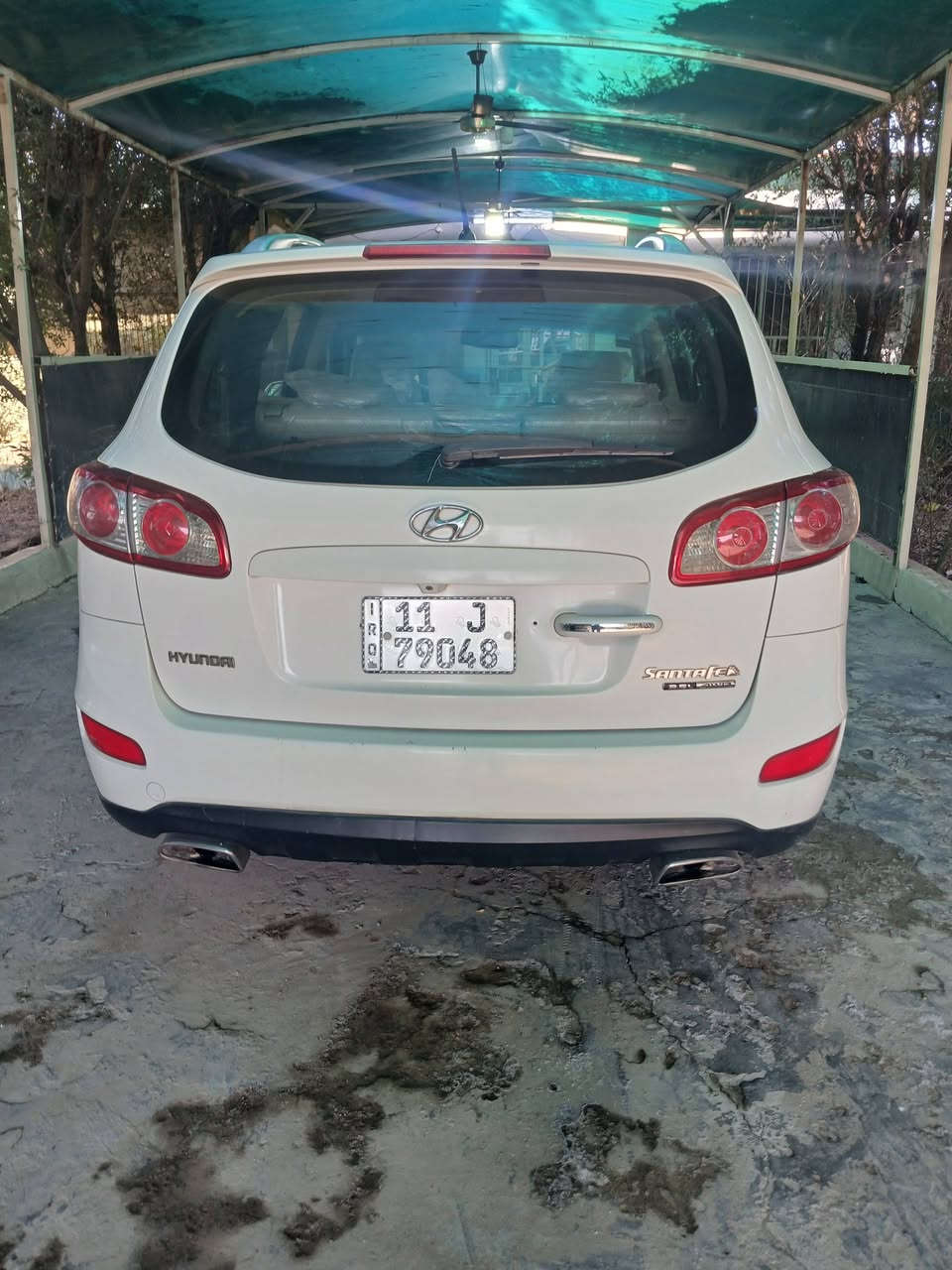 السلام عليكم هونداي سنتافي موديل 2011 السياره 6 سلندر سبعه راكب تحكم جهتين تبريد ثلاث قطع تفاصيل السياره بالمنشور واللي يحب يتصل على هذا الرقم***********
