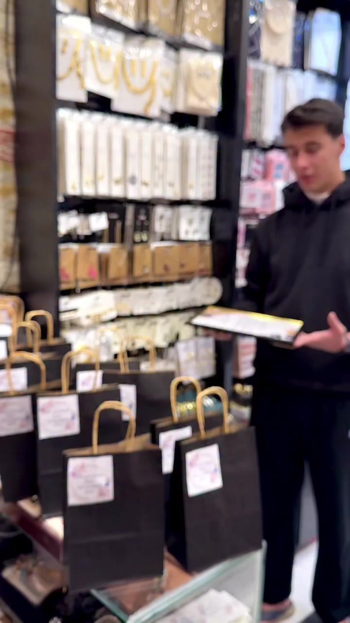 #هدايا عيد المعلم.📚💘💘🎀
سارعوو بالحجزز بناات الكمية محدودة 🫶✈️🤎🤎

عنواننه📍 كربلاء/الهندية.سوق النساء!مجمع الجوهرة🎀
#اكسبلورexplore #اكسبلور_فولو #مشاهير #العراق ❤️‍🔥❤️‍🔥❤️‍🔥❤️‍🔥


**إذا كنت صاحب هذا الإعلان وتريد حذفه لأي سبب، رجاءا أرسل رسالة إلى الدعم الفني**