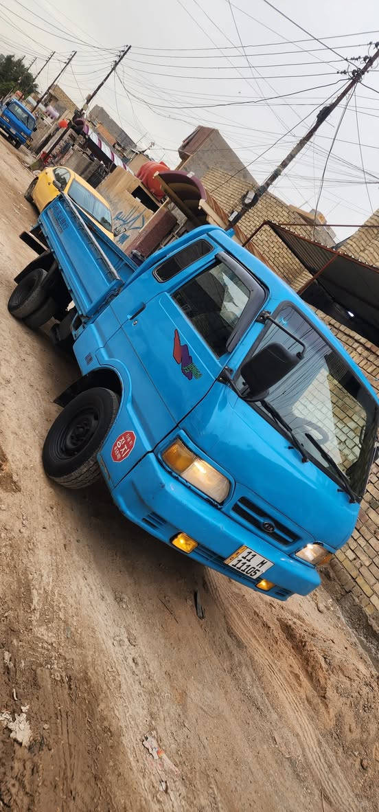 كيا بنكو ٩٦ قمارة و ربع سبعة جنكال 
السعر ٥٧ 
مكانها بغداد . فلكة حي النصر 
***********
