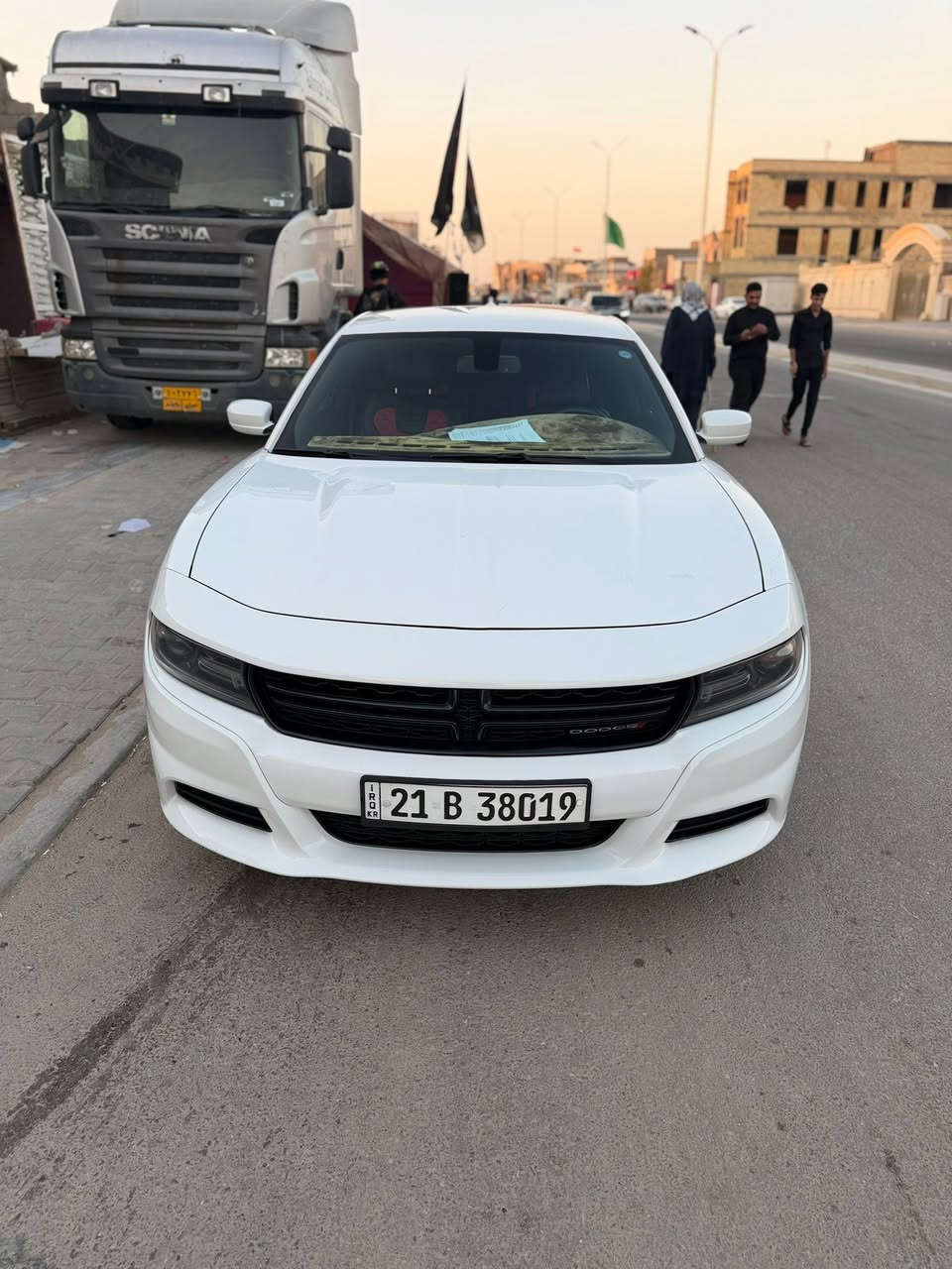 السلام عليكم جارجر موديل 2018 كندي كفالة عامة بسمي اريد مرواس باوباما لون اسود  البصرة رقم هاتف***********
