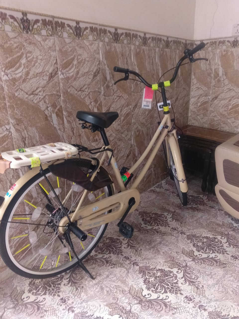 سلام عليكم
باسكل للبيع نضافه 95%
لون صحراوي 
دسك صفاره 
مديل 22
حجم 26
سعر خاص  
ملاحضه الباسكل صارله سبوعين منزله من كرار ابو النقش


**إذا كنت صاحب هذا الإعلان وتريد حذفه لأي سبب، رجاءا أرسل رسالة إلى الدعم الفني**