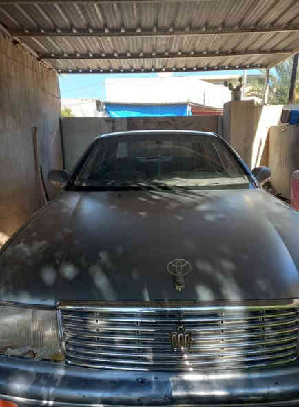 السلام عليكم بطه ٩٢ متصل لون رصاصي رقم ديالى انكليزي بسمي محرك اثين ونص سياره كامله مابيها اي نقص بس بيها جراد السعر ٥٢& وبيها مجال للطيبين/*********** مكان السياره بغداد الراشديه
