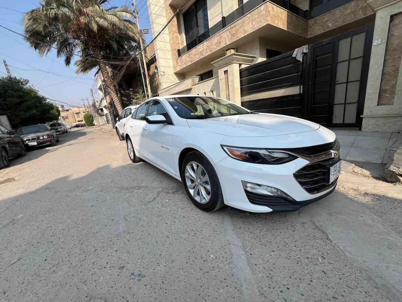 ماليبو ٢٠٢٣ رقم بغداد الجديد ماشيا ٥٥ الف كيلو LT محرك تيربو ١٥٠٠ السياره حادثها قبق جنطه مبدل بدون ايرباك بجم كبس اللون ابيض كير مكينه ع وضع الشركه ماشيا قليل بالعراق ع وضع الشركه سياره جديده جدا احلى من صور بدون ملاحضات صور الحادث بالمنشور *********** مكانها بغداد 
١٤٠
